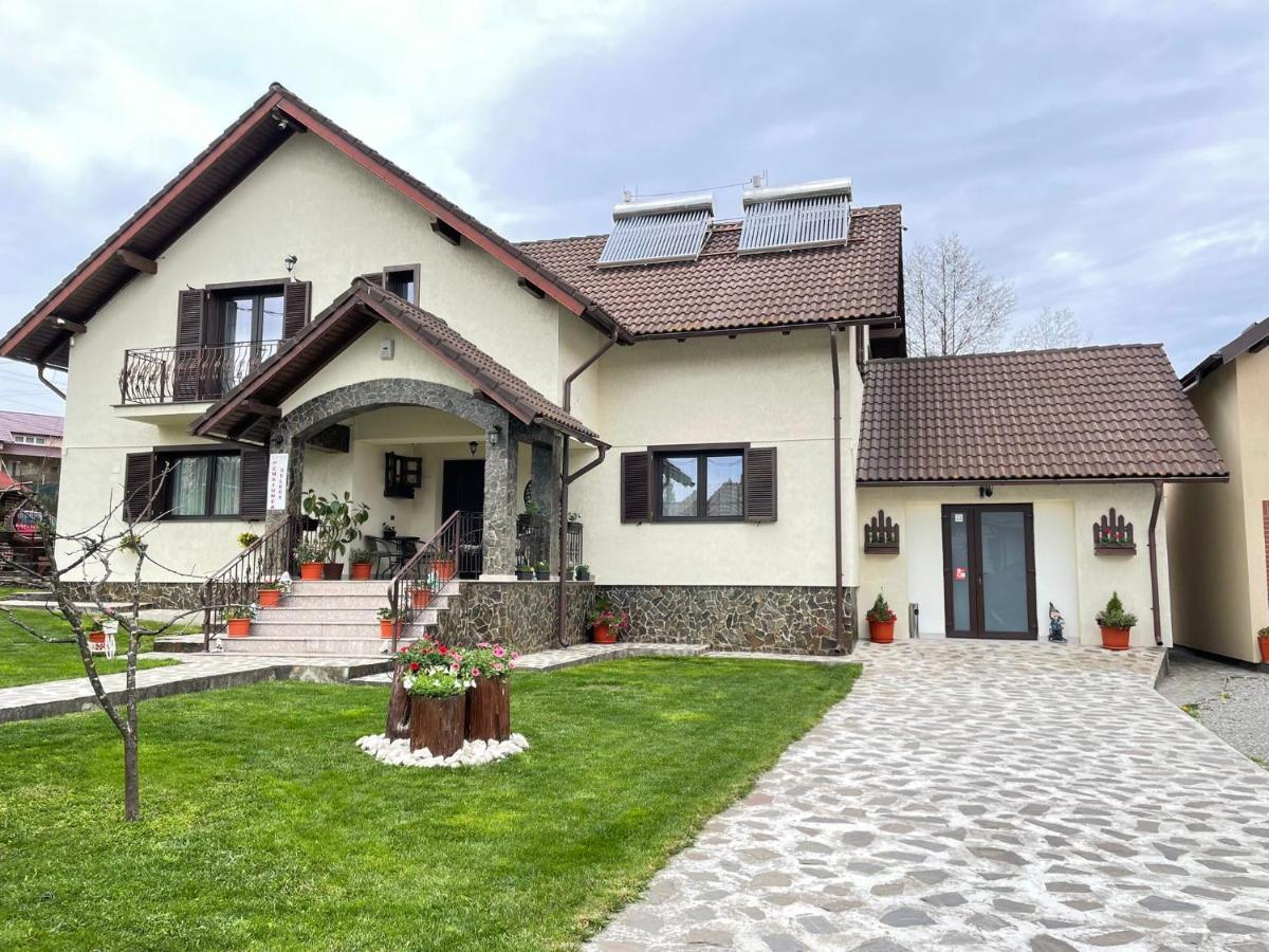 Pensiunea Select Curtea de Argeş Екстериор снимка