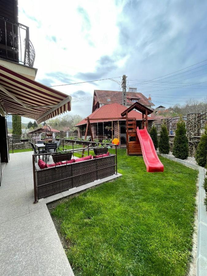 Pensiunea Select Curtea de Argeş Екстериор снимка